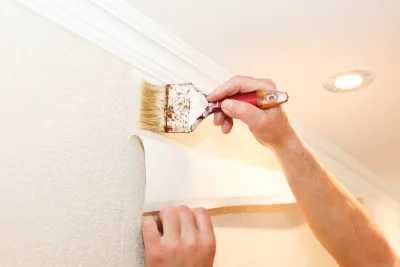 Pose de papier peint aux Loges-en-Josas — revêtements muraux et toiles de verre